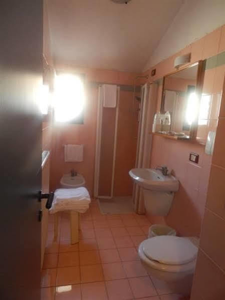 Hotel Aurora Treviso Luaran gambar